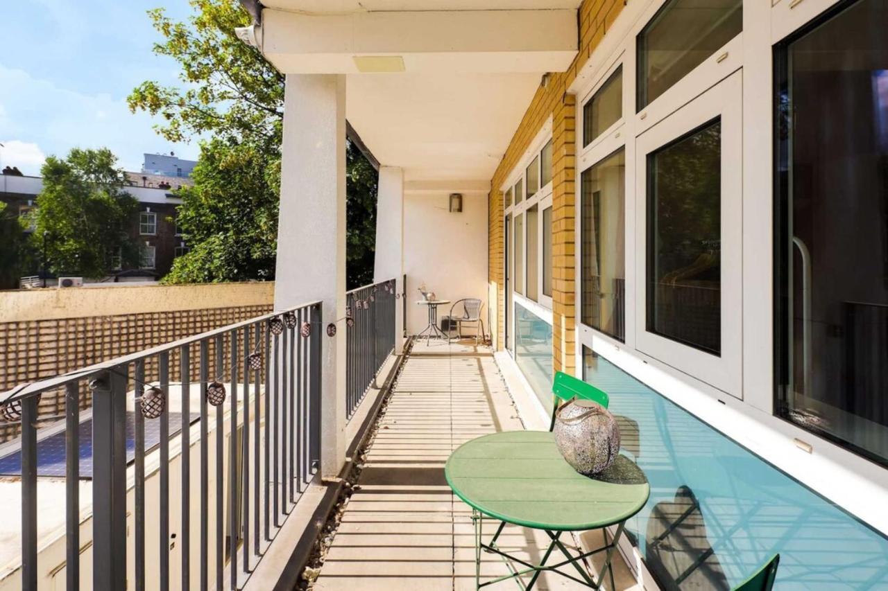 Casa vacanze Beautiful & Vibrant 2bd W Balcony - Hackney! *