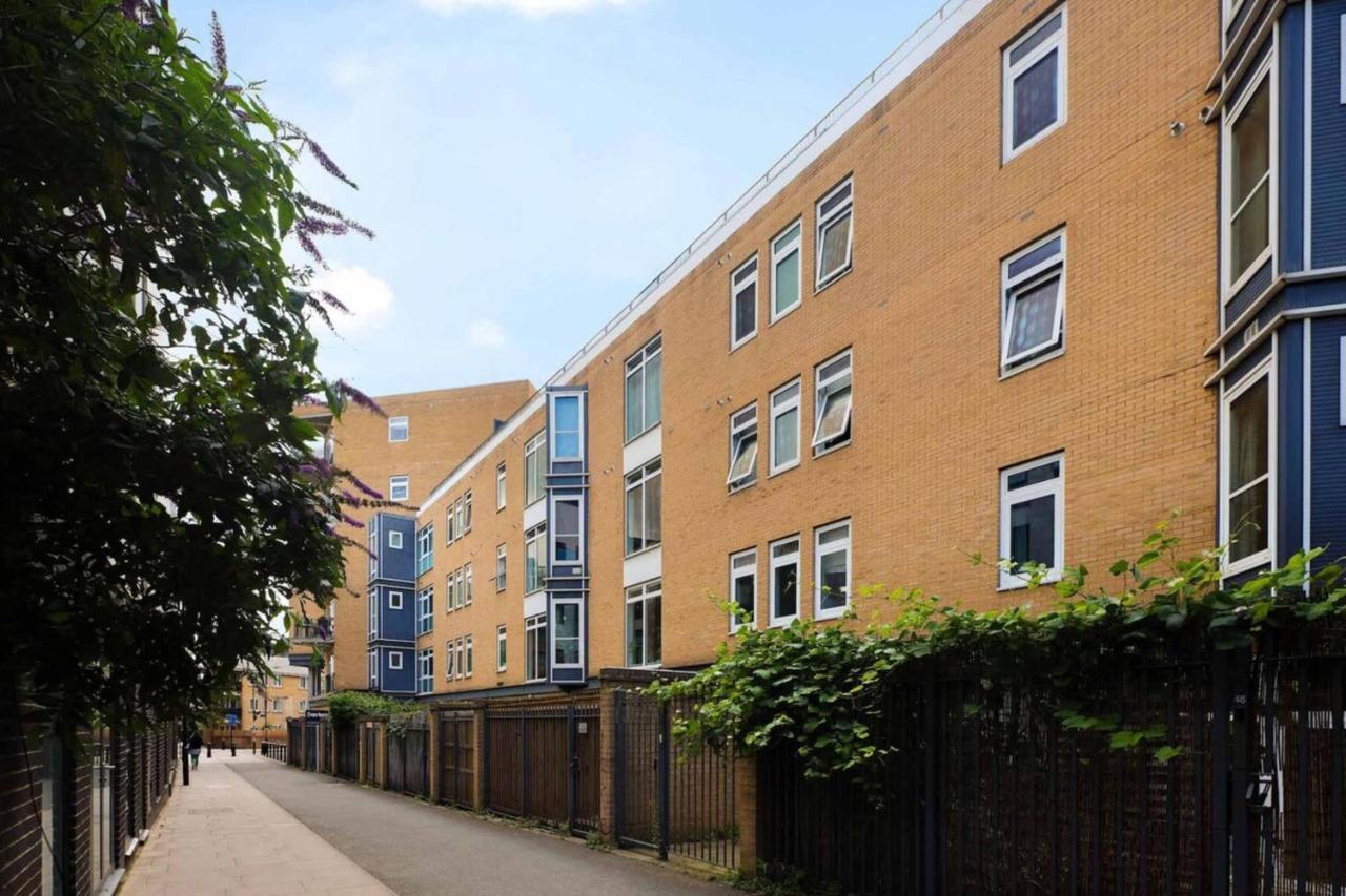 Beautiful & Vibrant 2bd W Balcony - Hackney! Londra